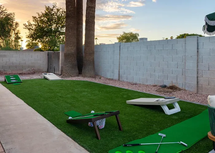 Retro Rec Club: Pool, Firepit, X-pingpong Near Asu Holiday home Tempe