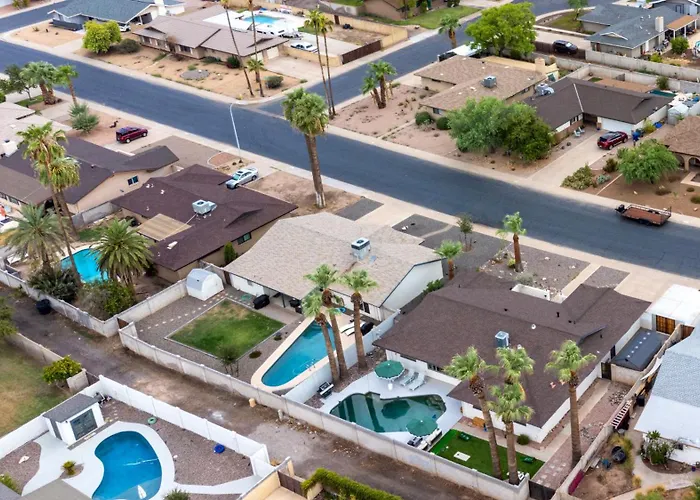 Retro Rec Club: Pool, Firepit, X-pingpong Near Asu Holiday home *